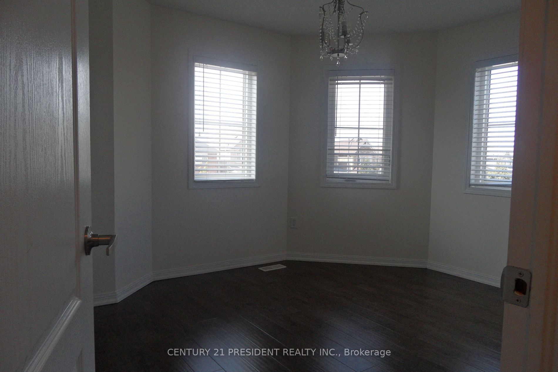 444 Dymott Ave