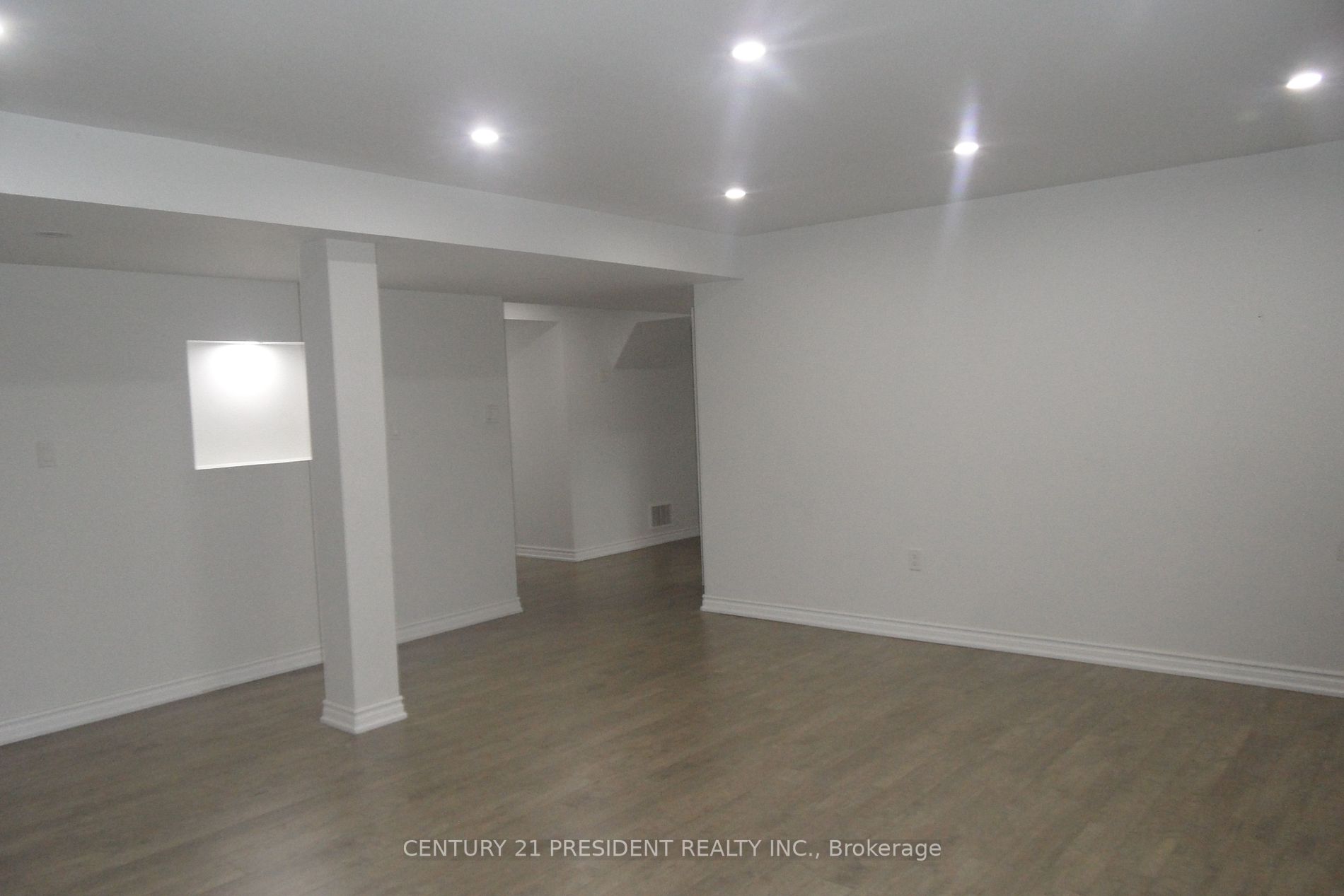 444 Dymott Ave