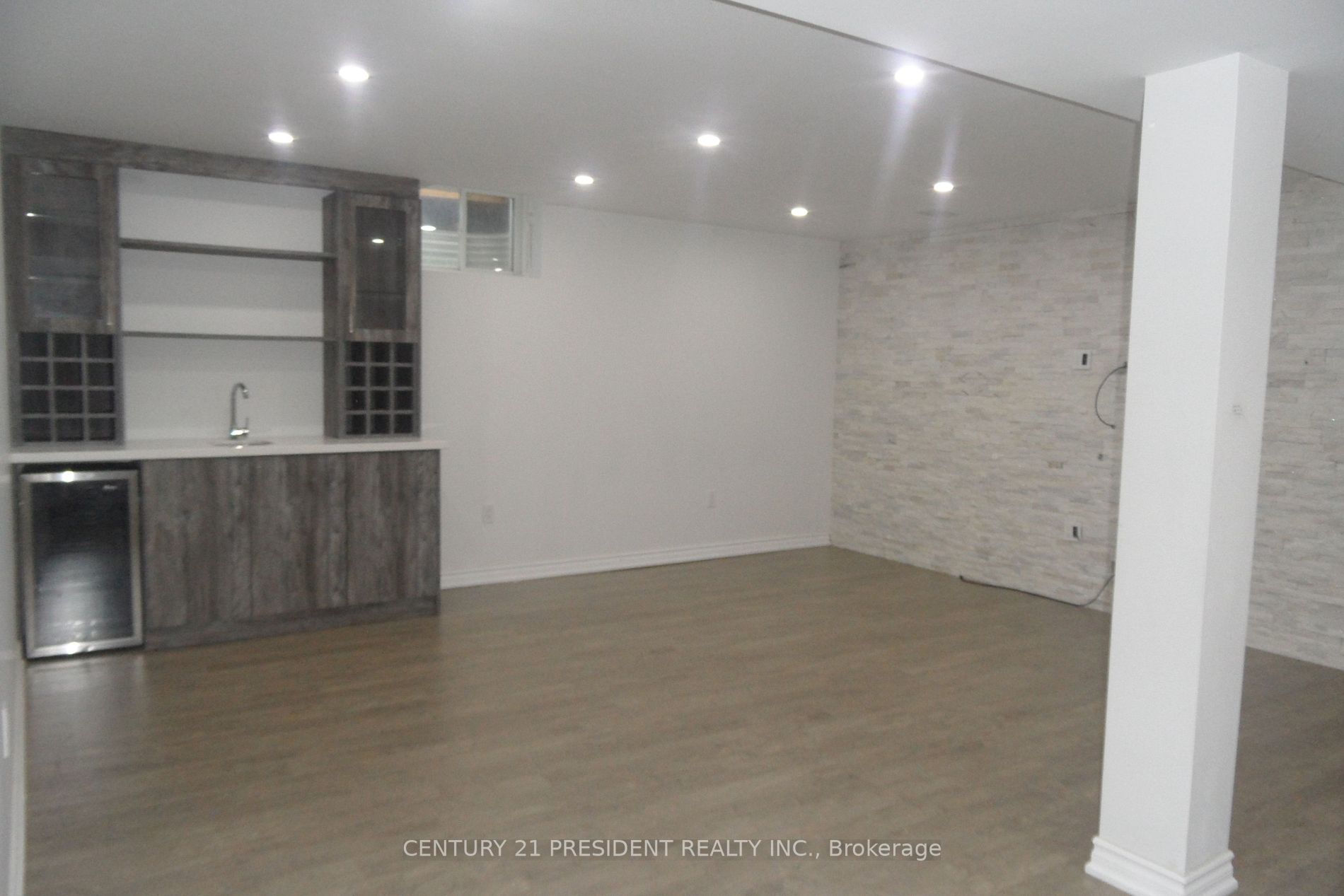 444 Dymott Ave