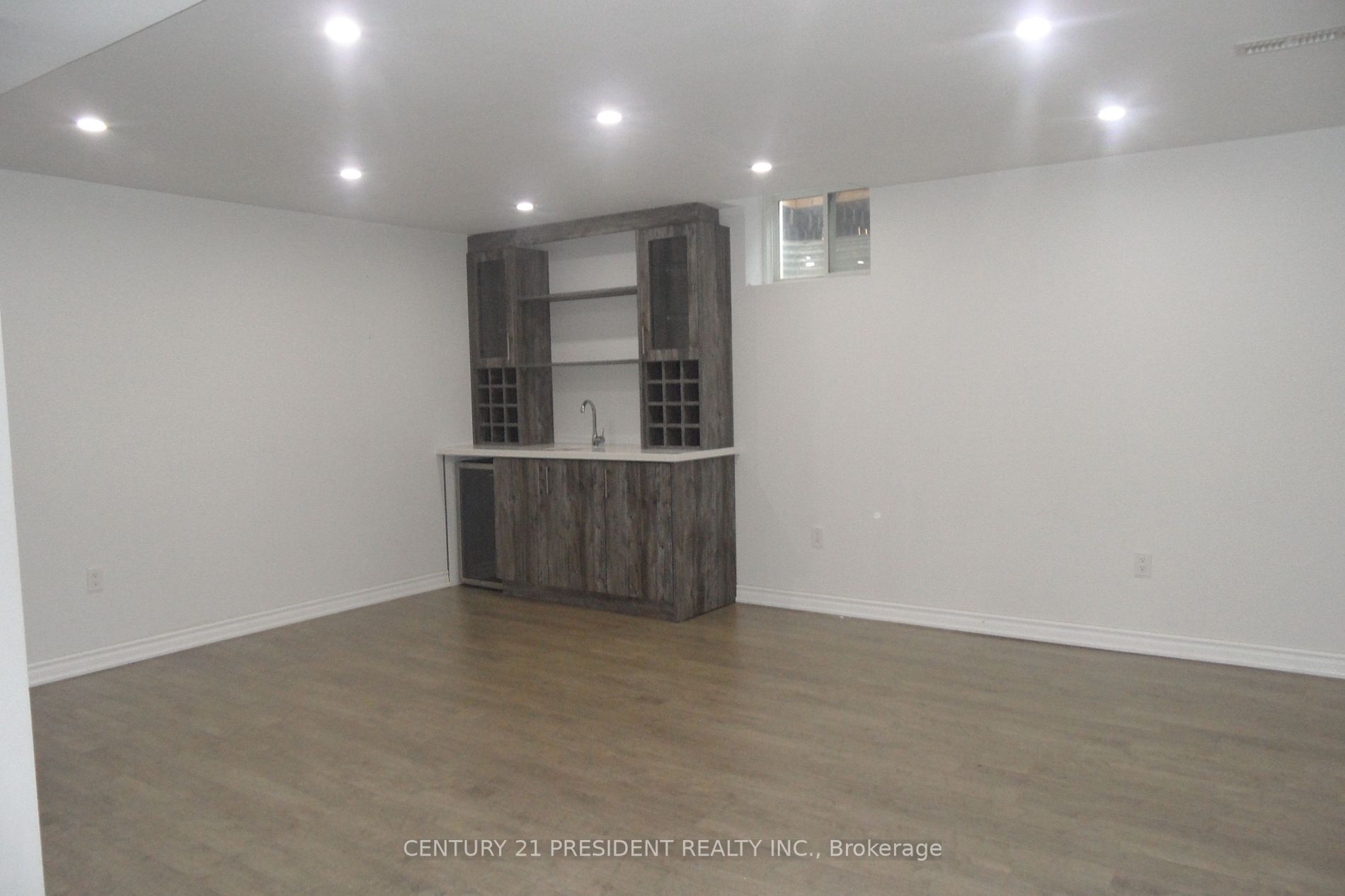 444 Dymott Ave