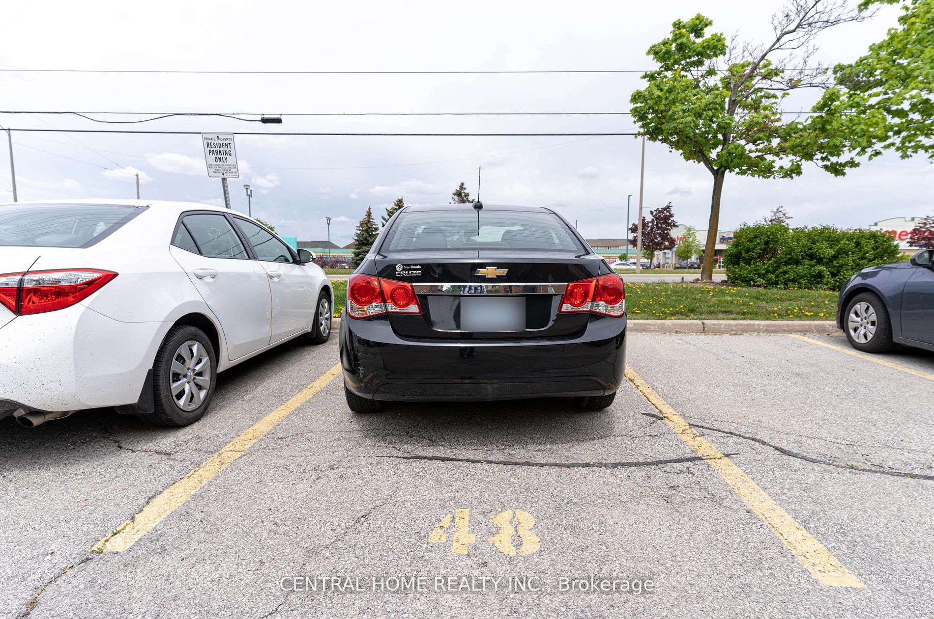 6950 Tenth Line W, #48