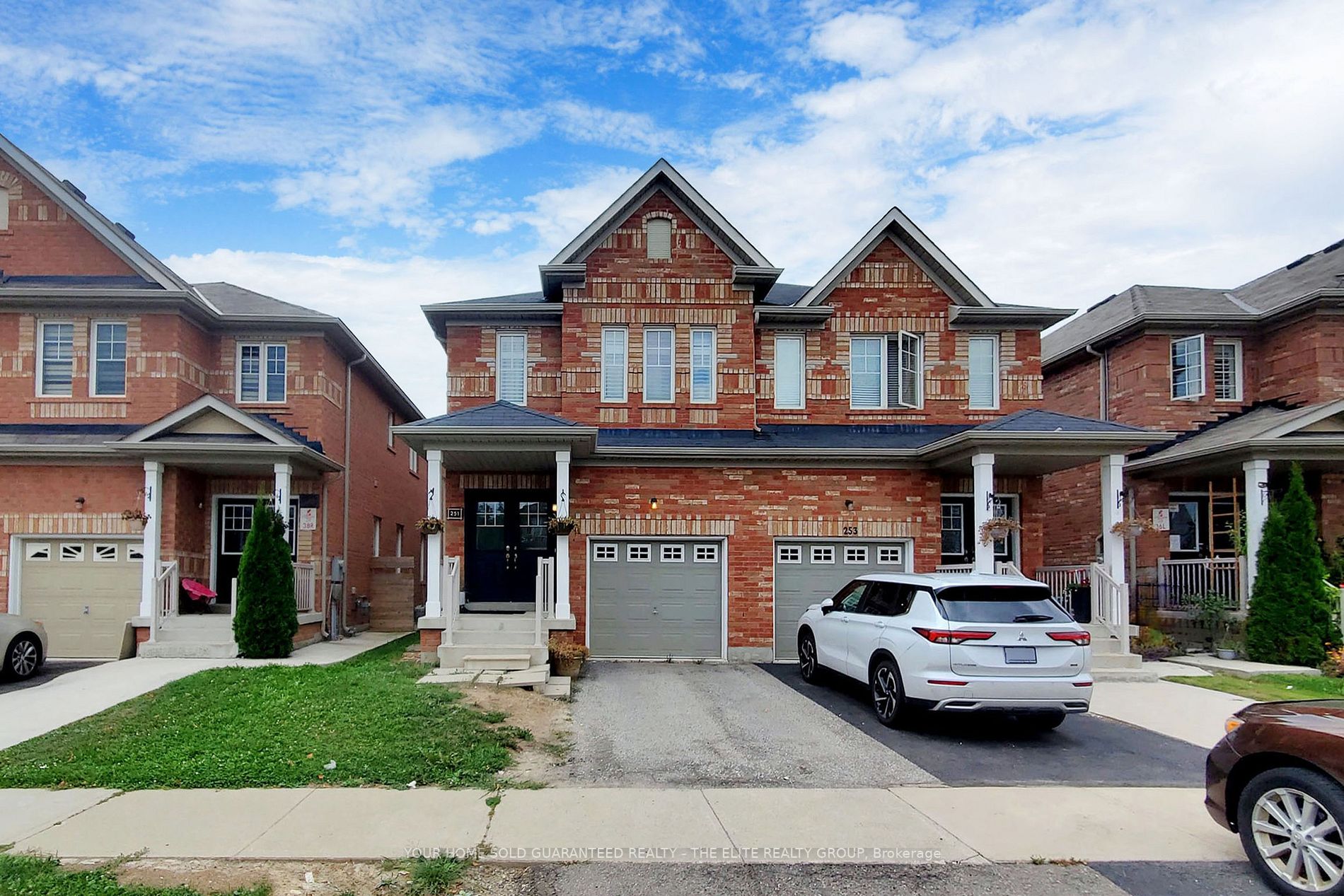 251 Checkerberry Crescent