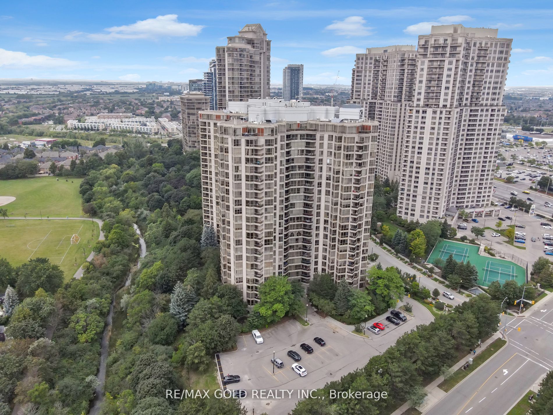 55 Kingsbridge Garden Circle, #613