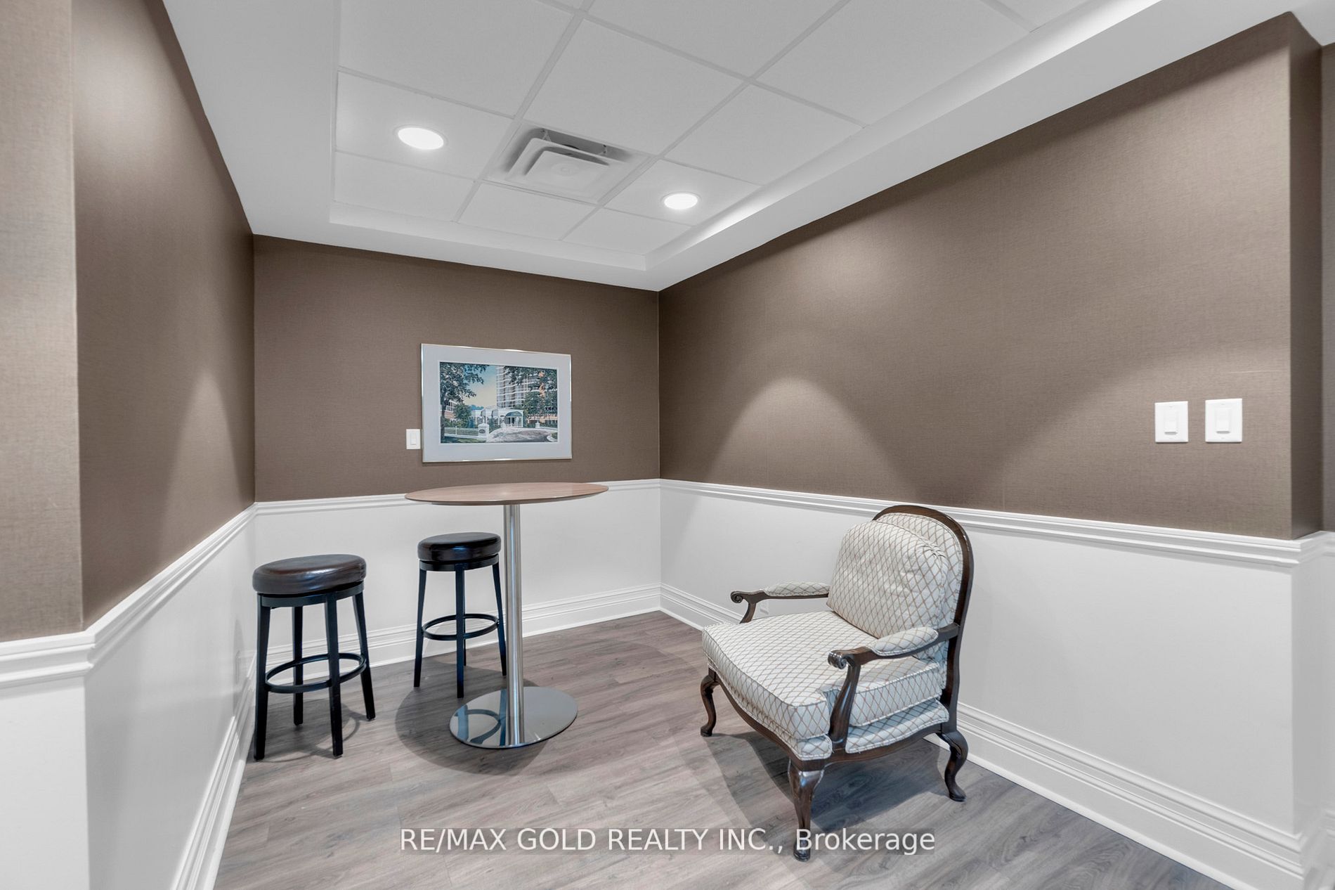 55 Kingsbridge Garden Circle, #613