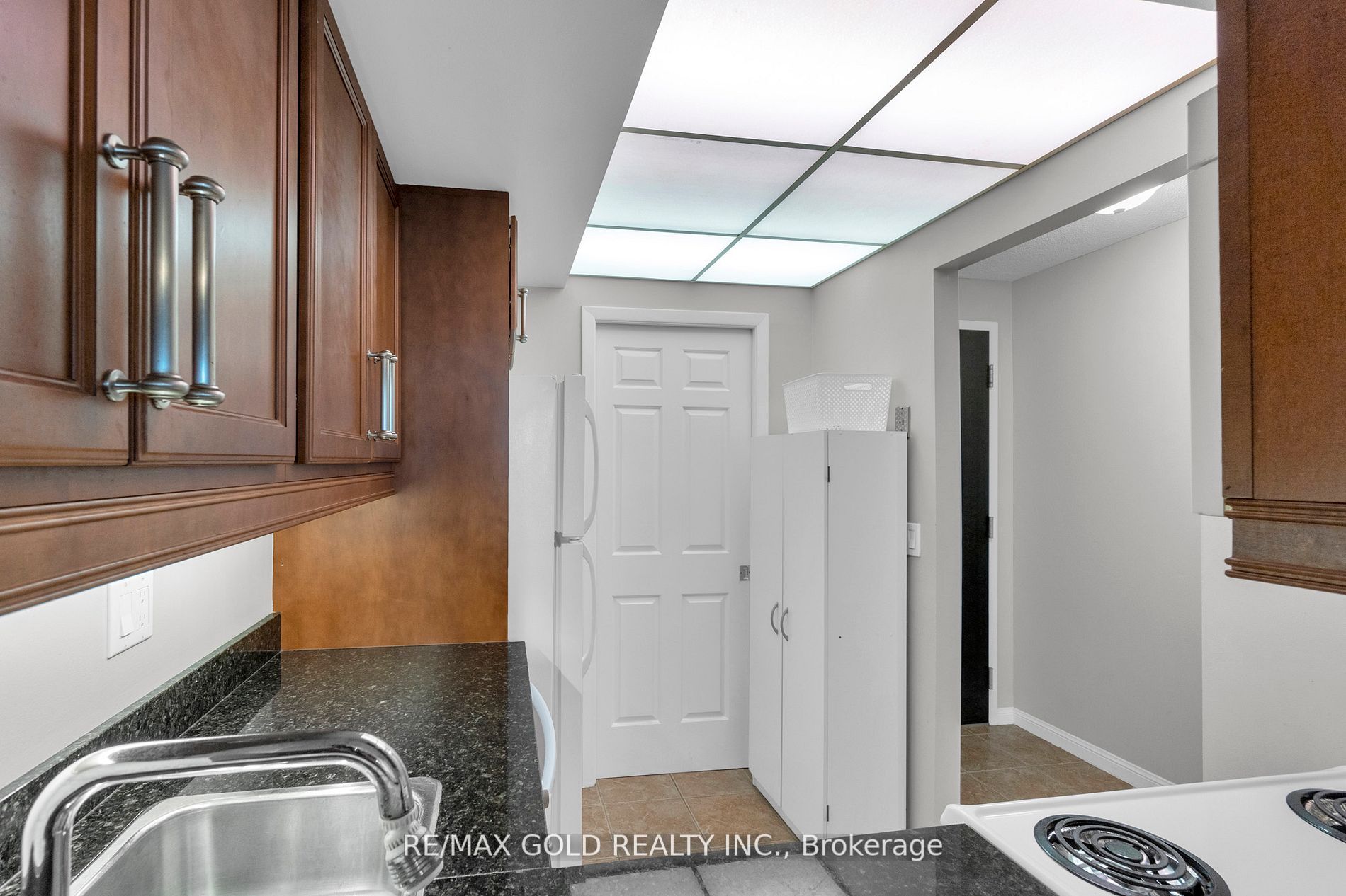 55 Kingsbridge Garden Circle, #613