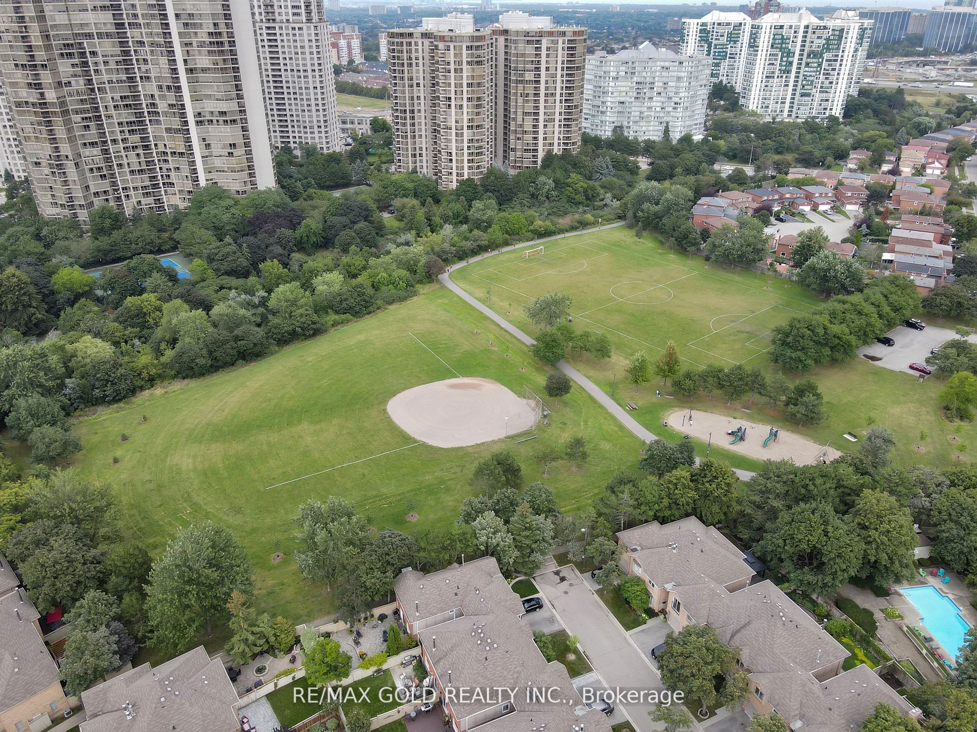 55 Kingsbridge Garden Circle, #613