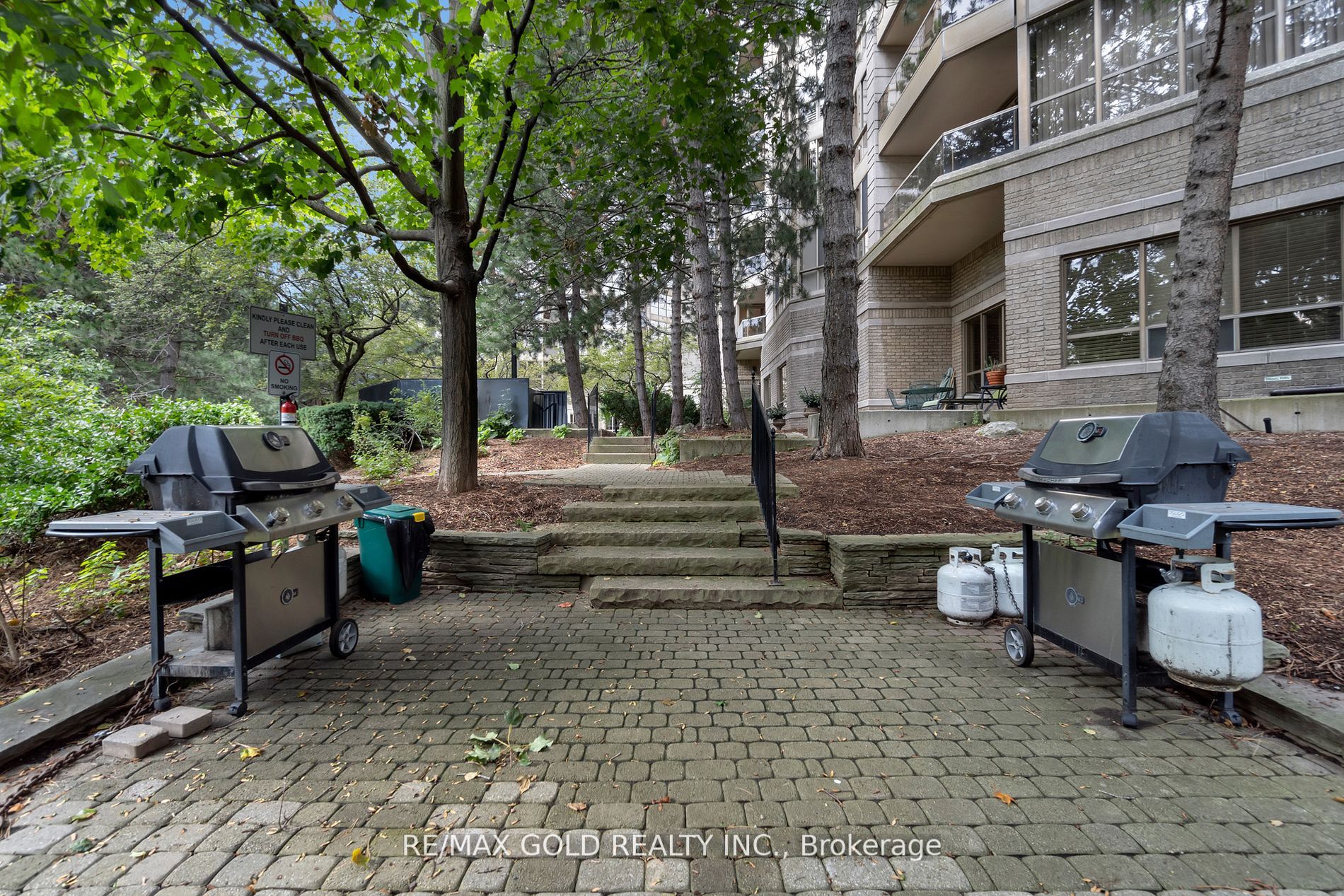 55 Kingsbridge Garden Circle, #613