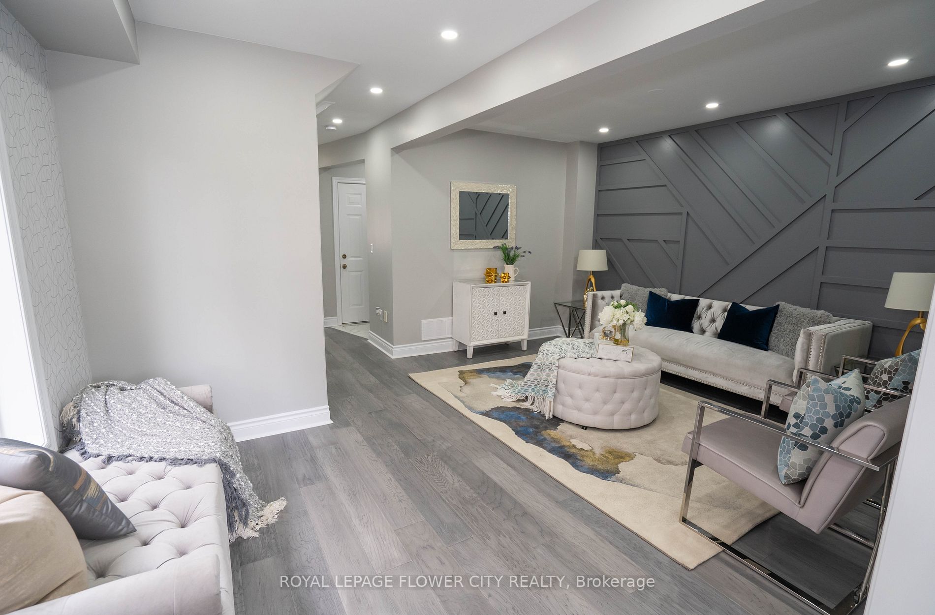 40 Dewridge Court