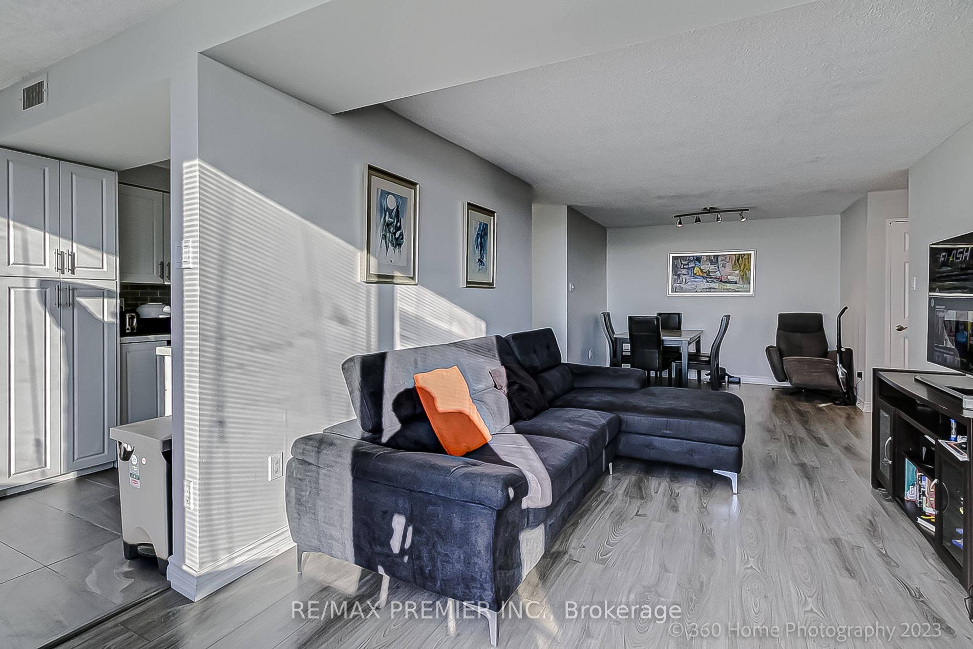 350 Rathburn Rd W, #1907