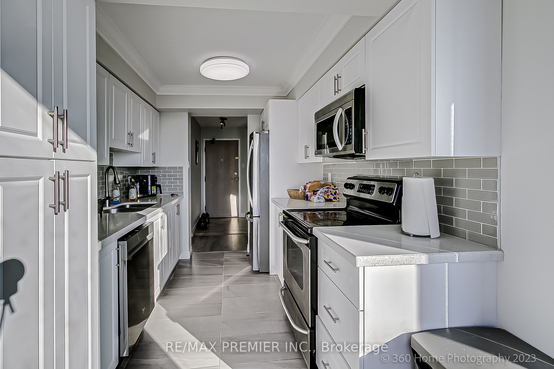 350 Rathburn Rd W, #1907