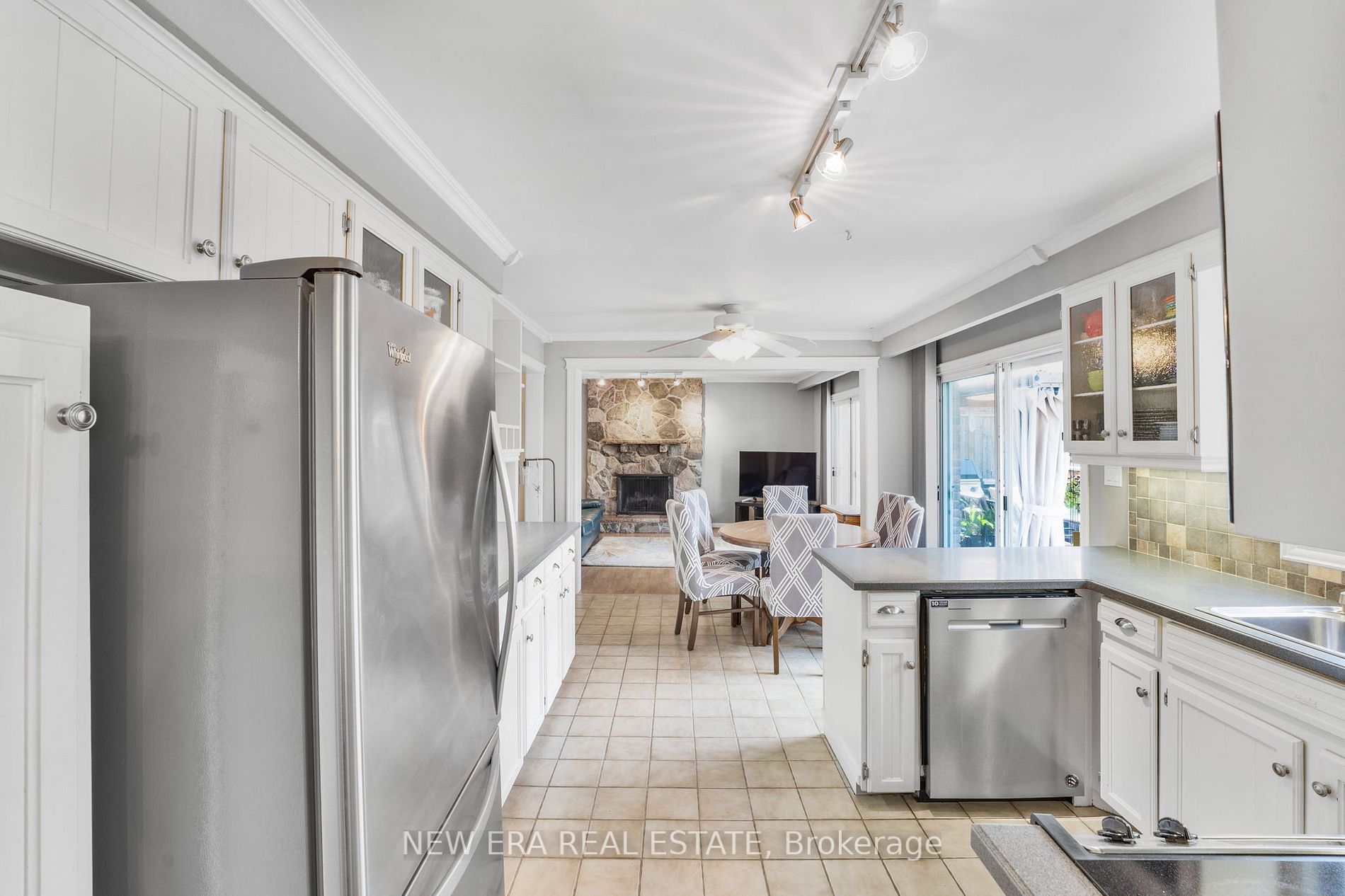 822 Catcay Court