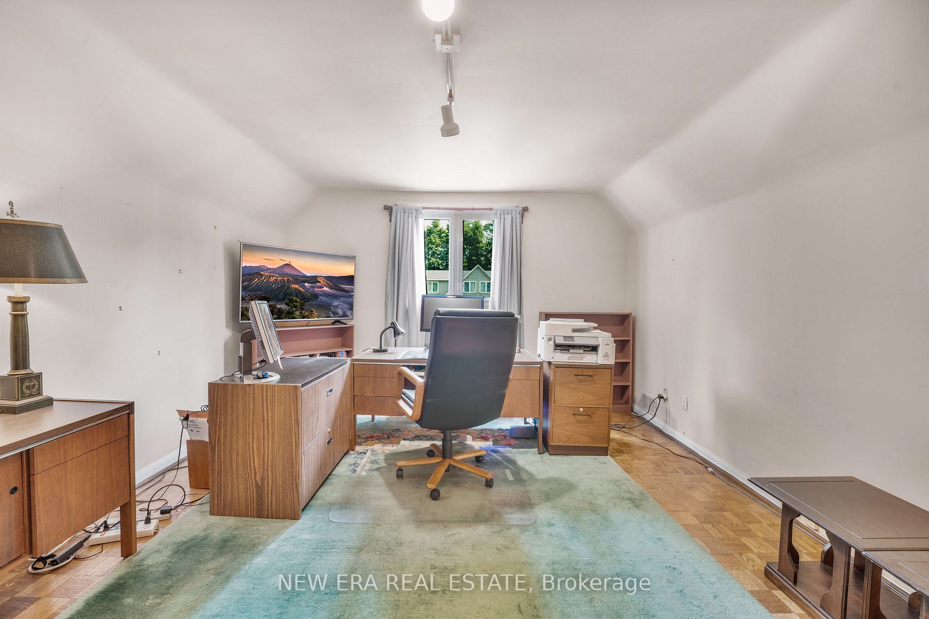 822 Catcay Court