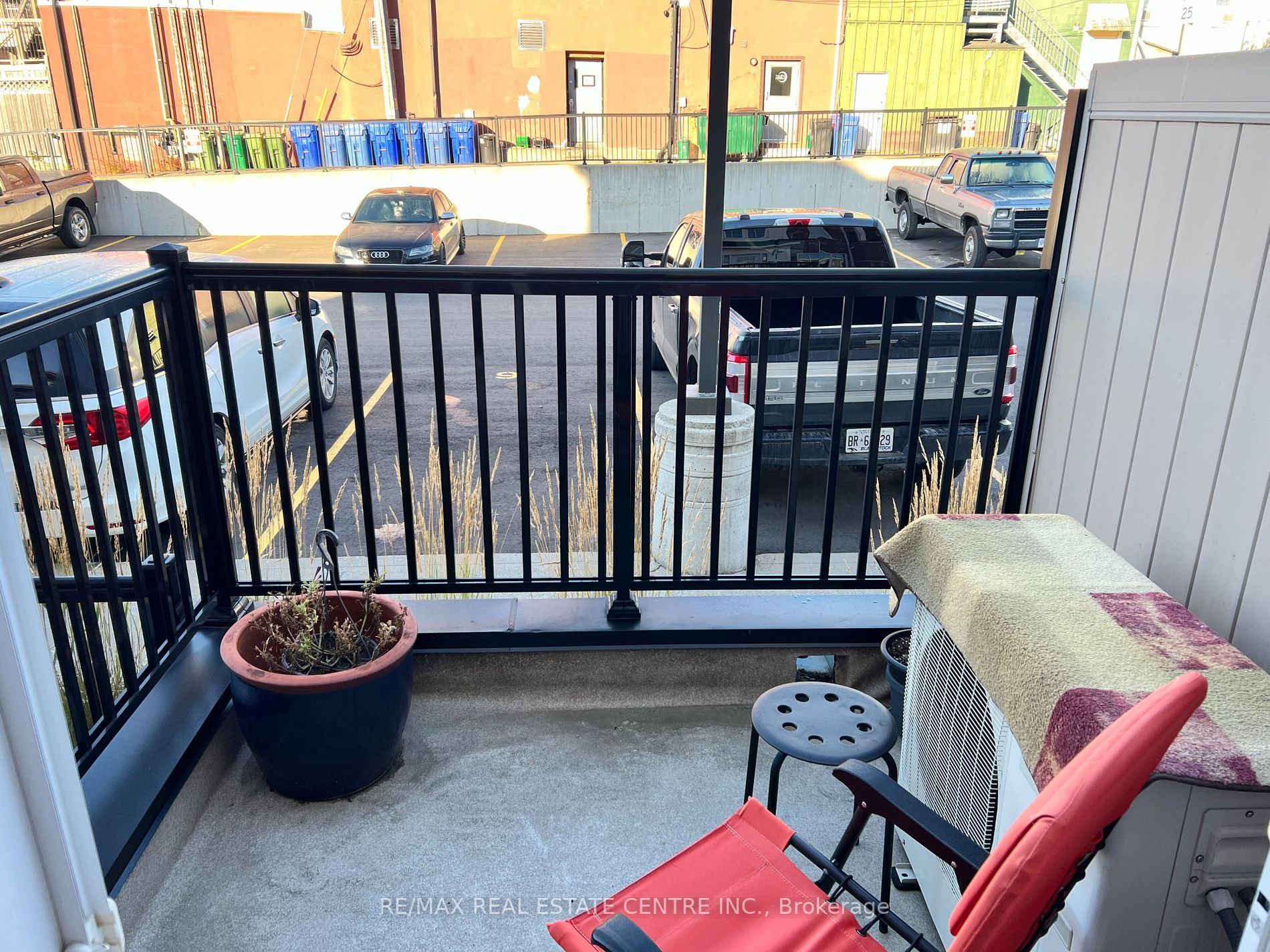 5 ARMSTRONG Street, #27