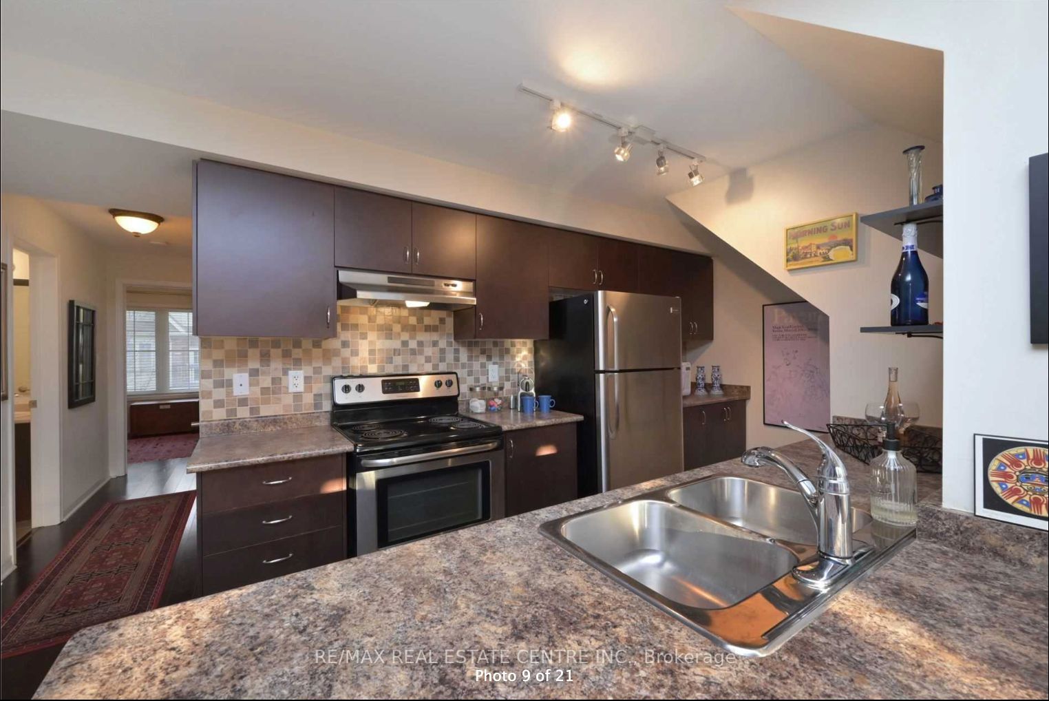 5 ARMSTRONG Street, #27