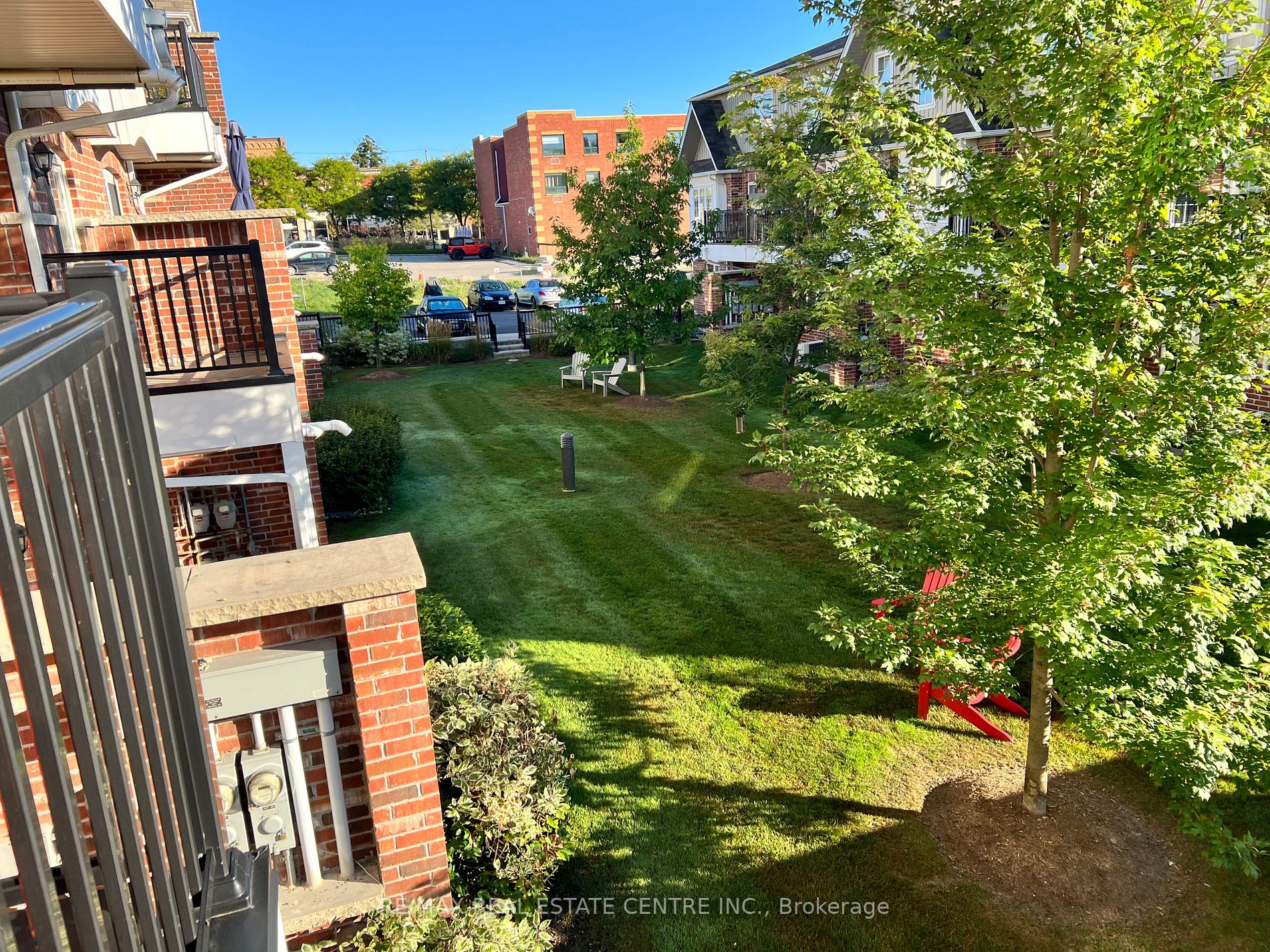 5 ARMSTRONG Street, #27