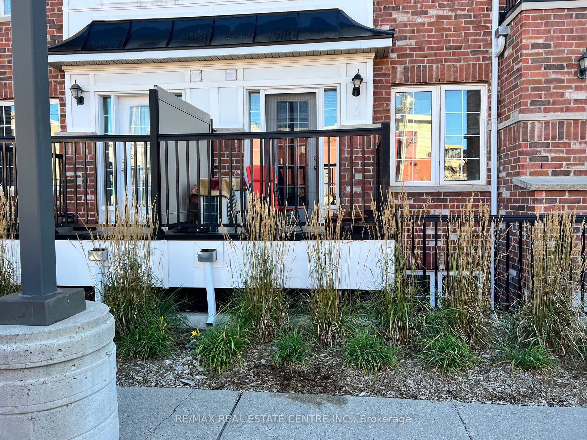5 ARMSTRONG Street, #27