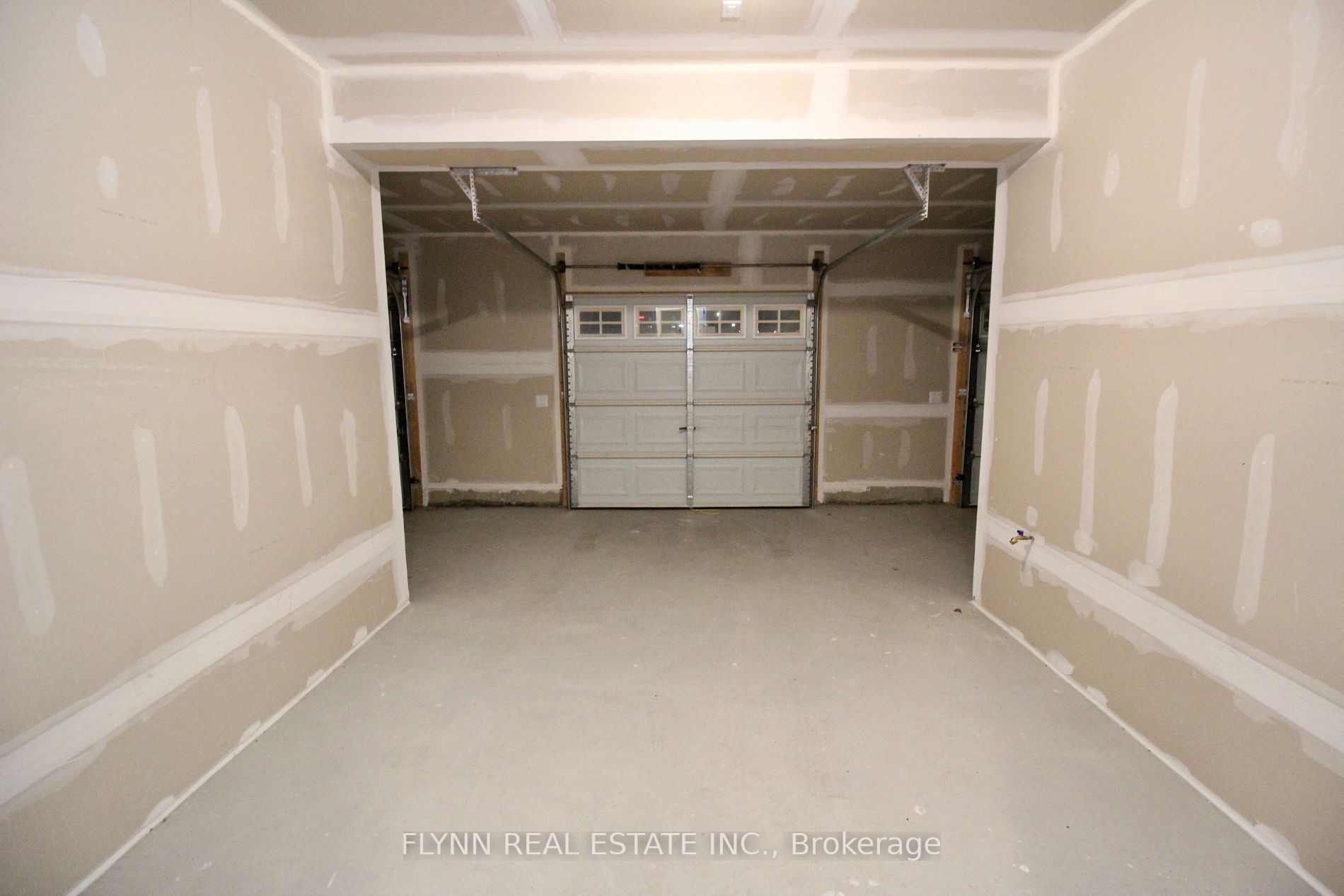 1 Beckenrose Court, #23