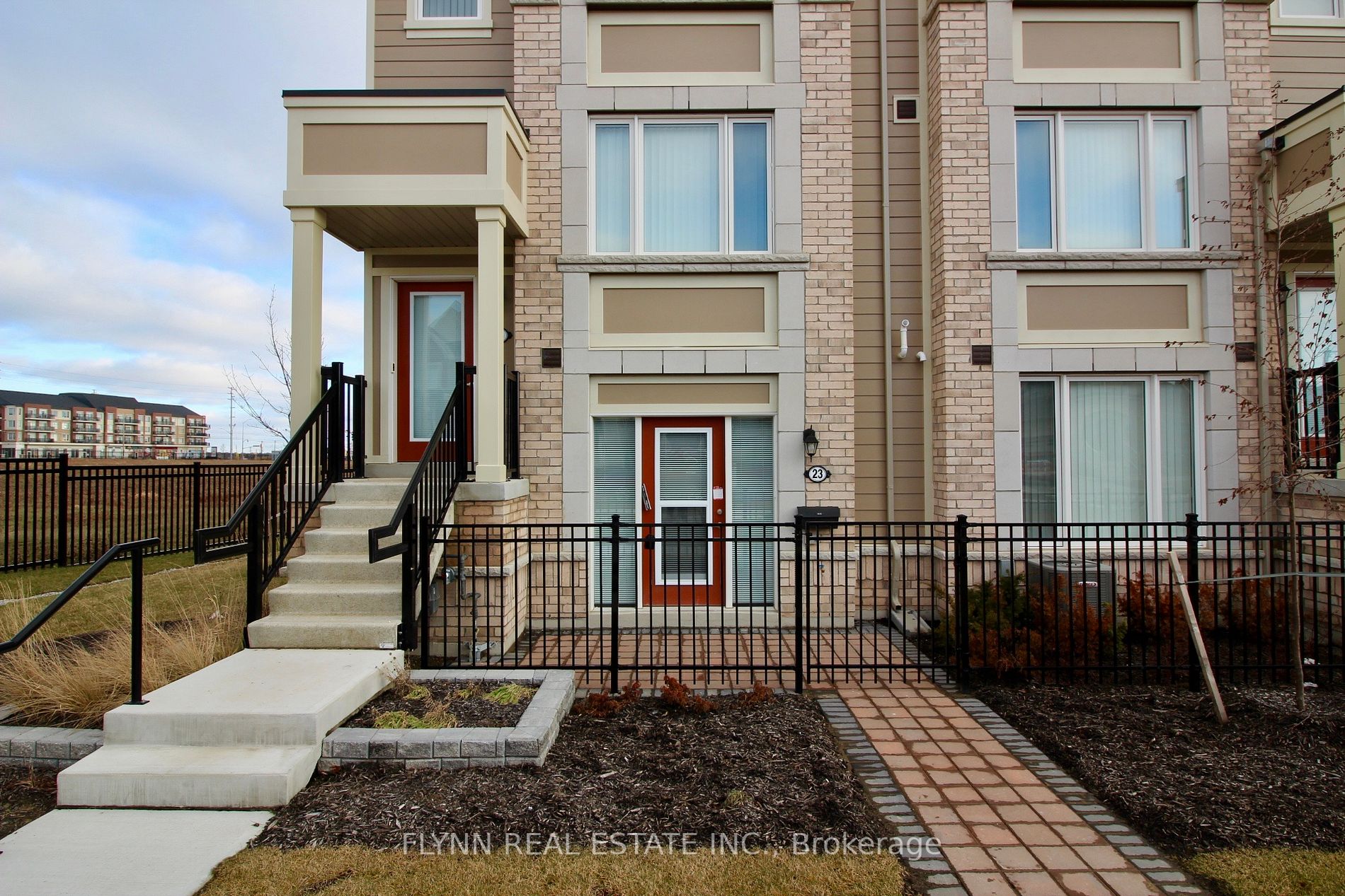 1 Beckenrose Court, #23