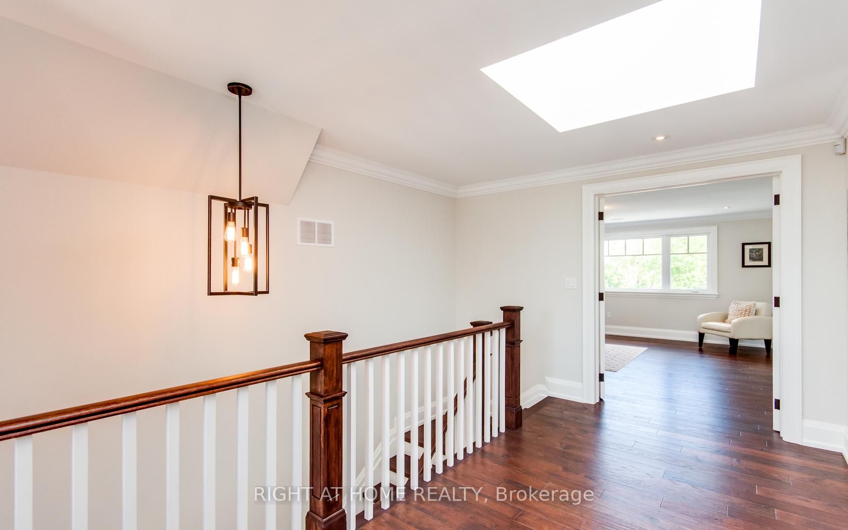 247 Woodale Ave