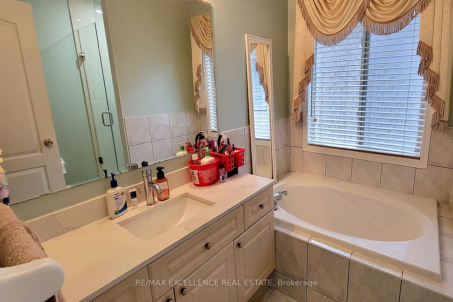 1319 Prestonwood Crescent