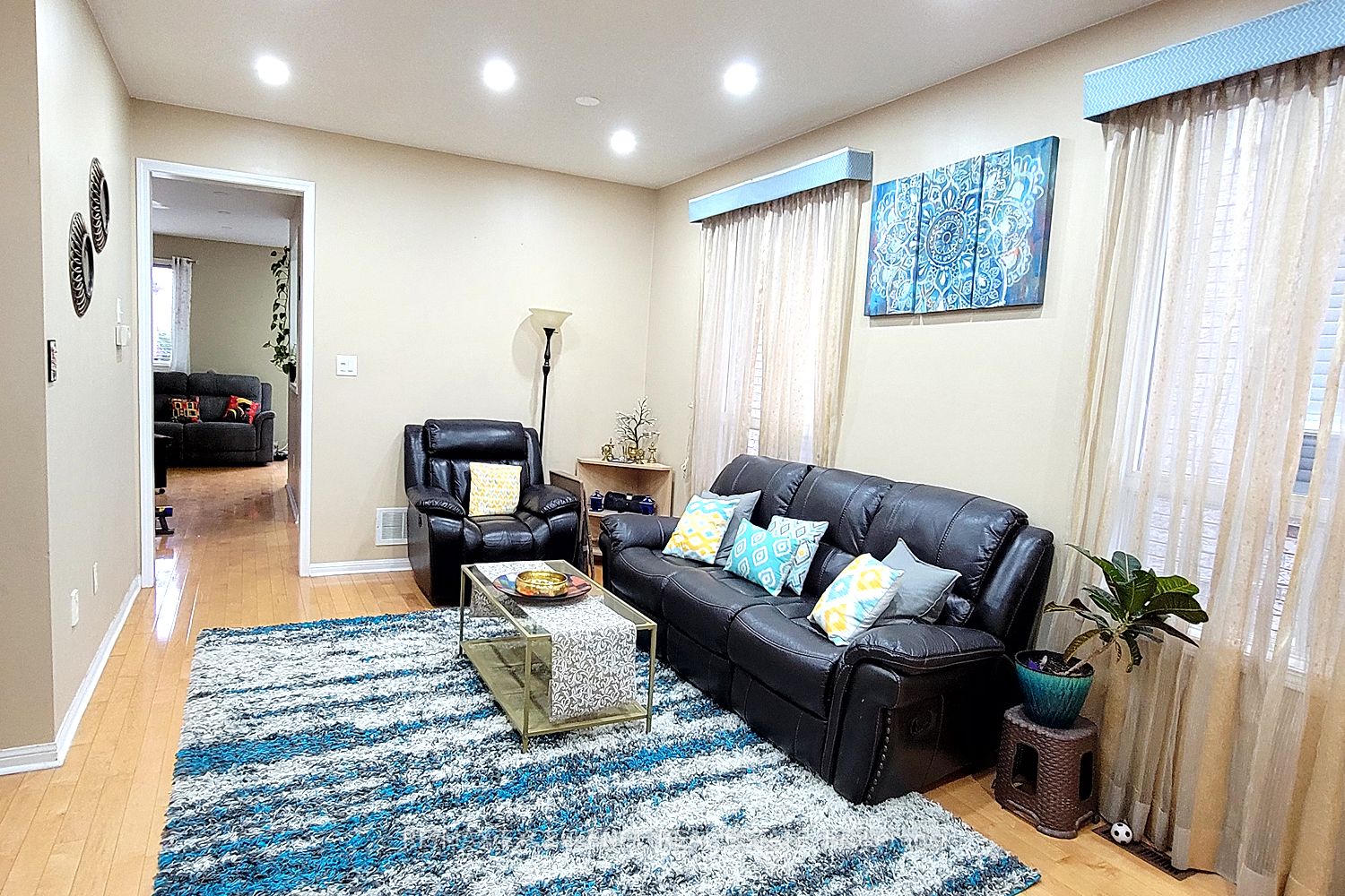 1319 Prestonwood Crescent