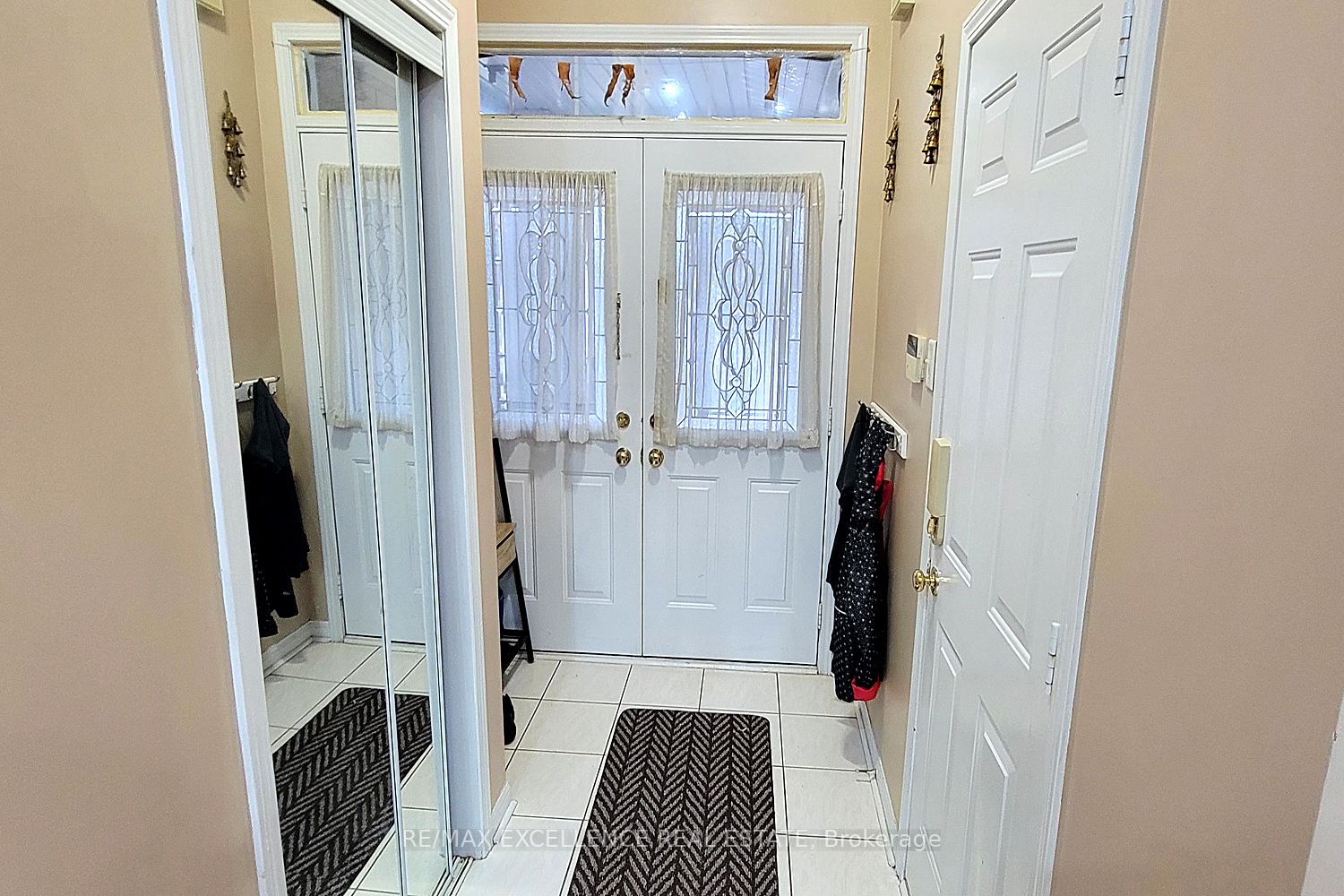 1319 Prestonwood Cres