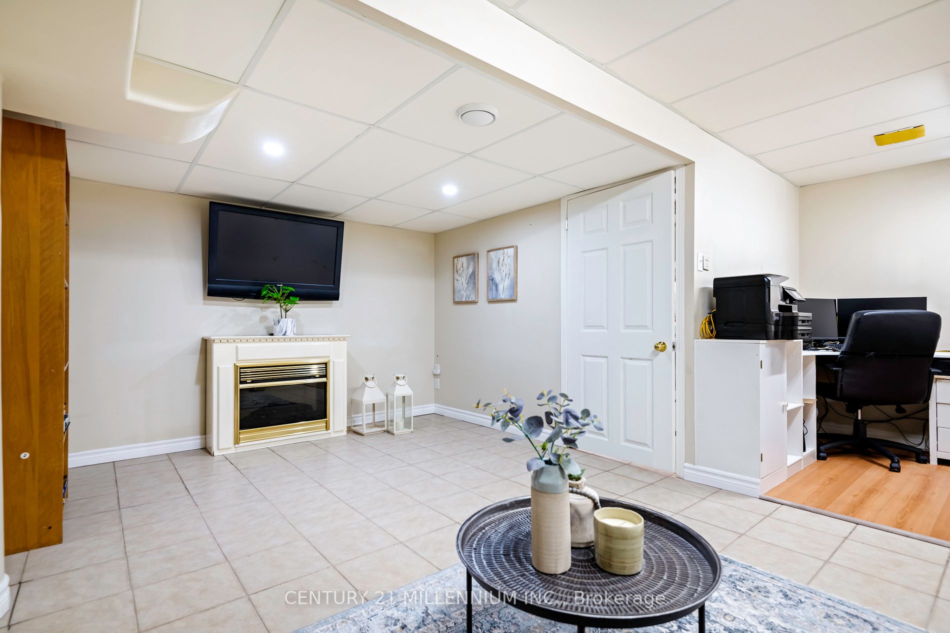 3938 Zenith Court