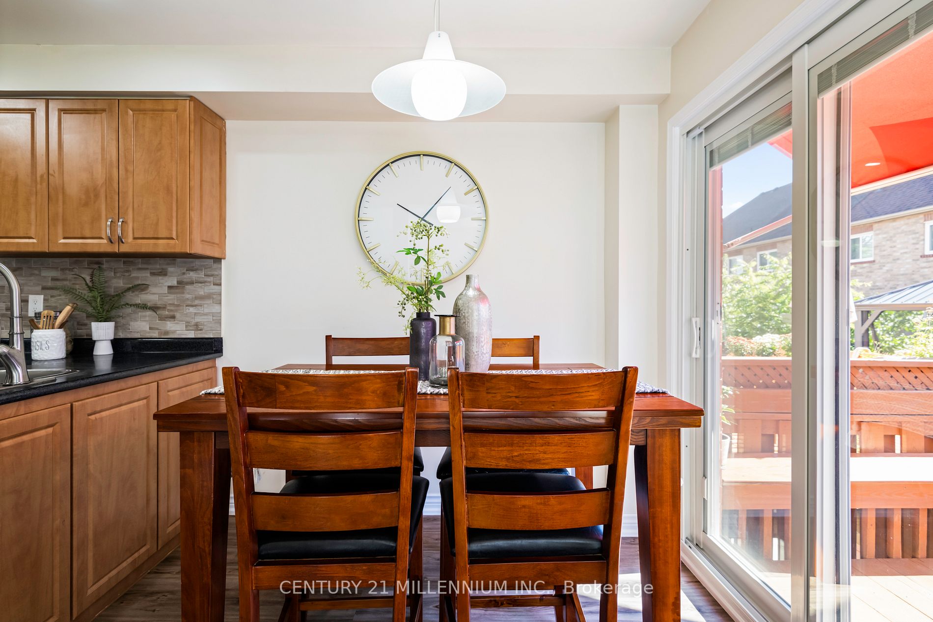3938 Zenith Court