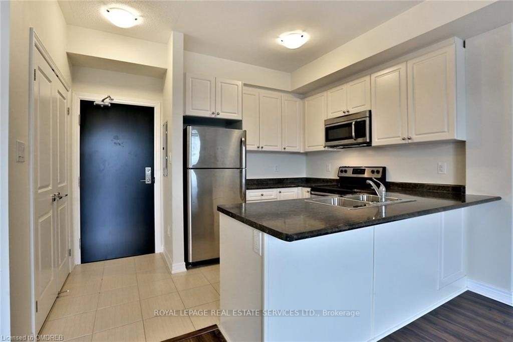 2339 Sawgrass Dr, #306