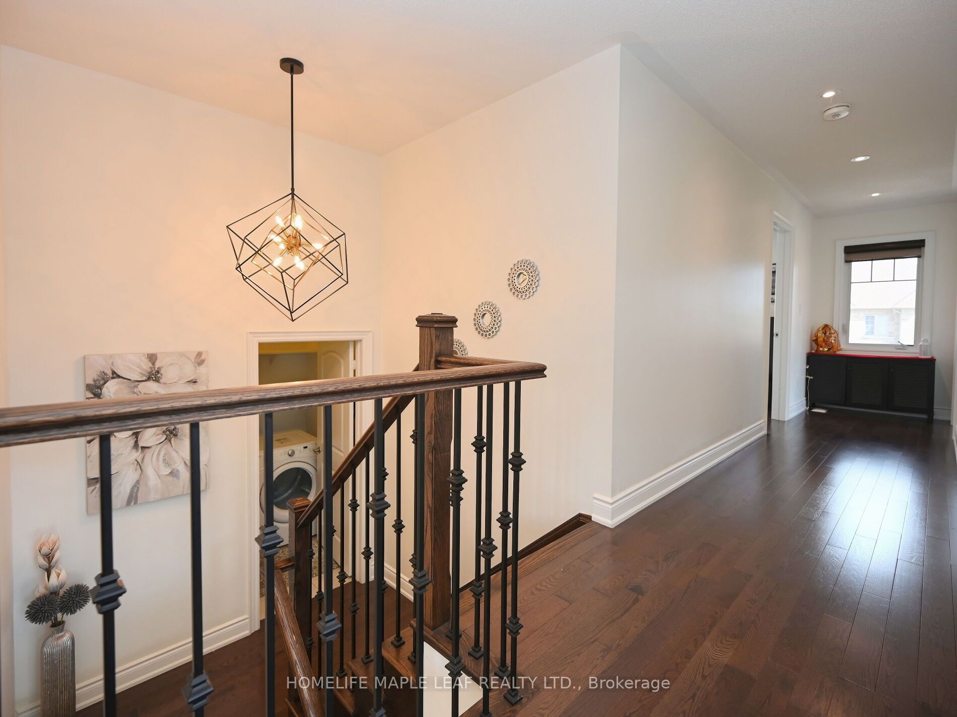 87 Agava Street