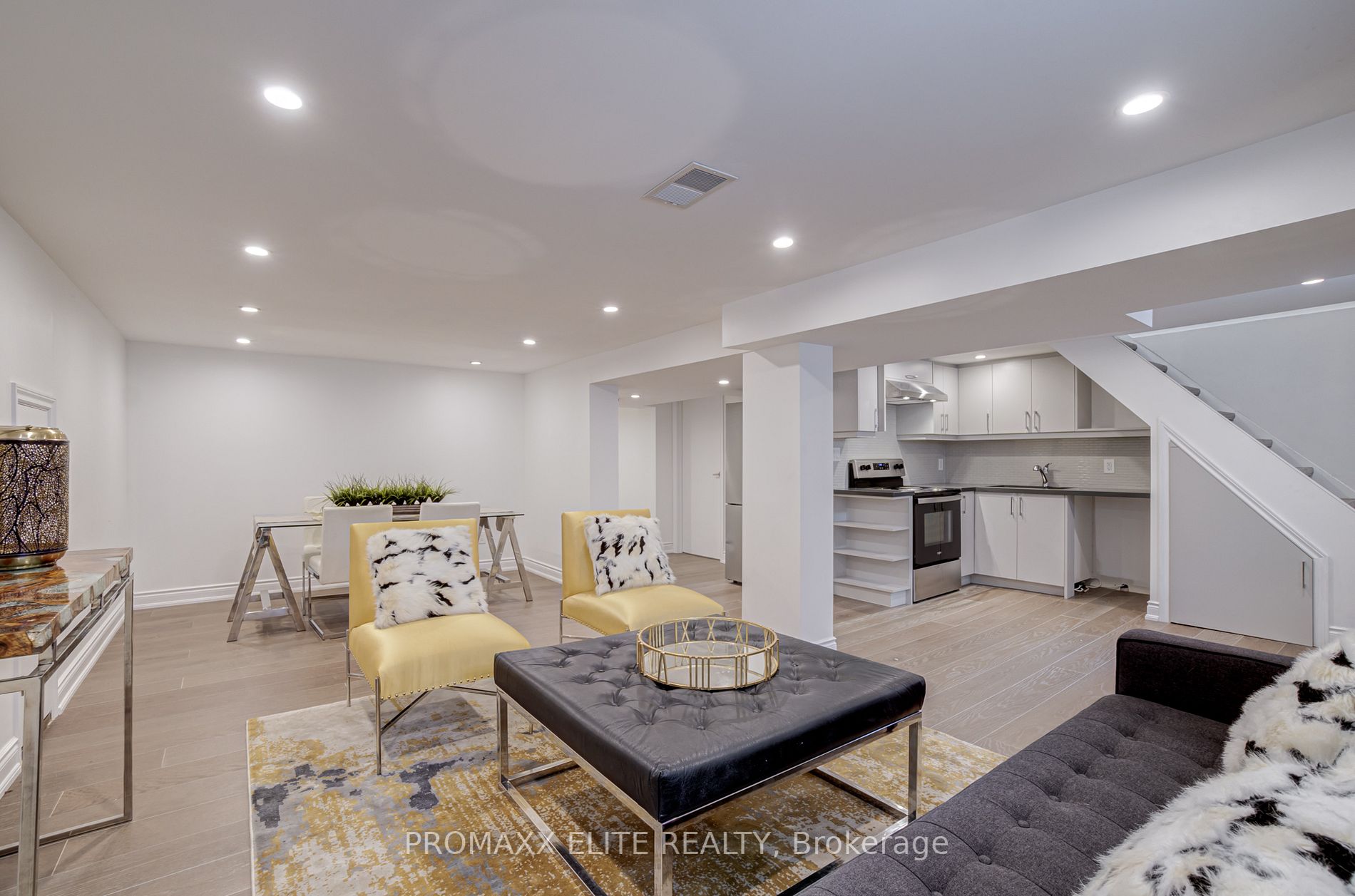 5 Lockerbie Avenue