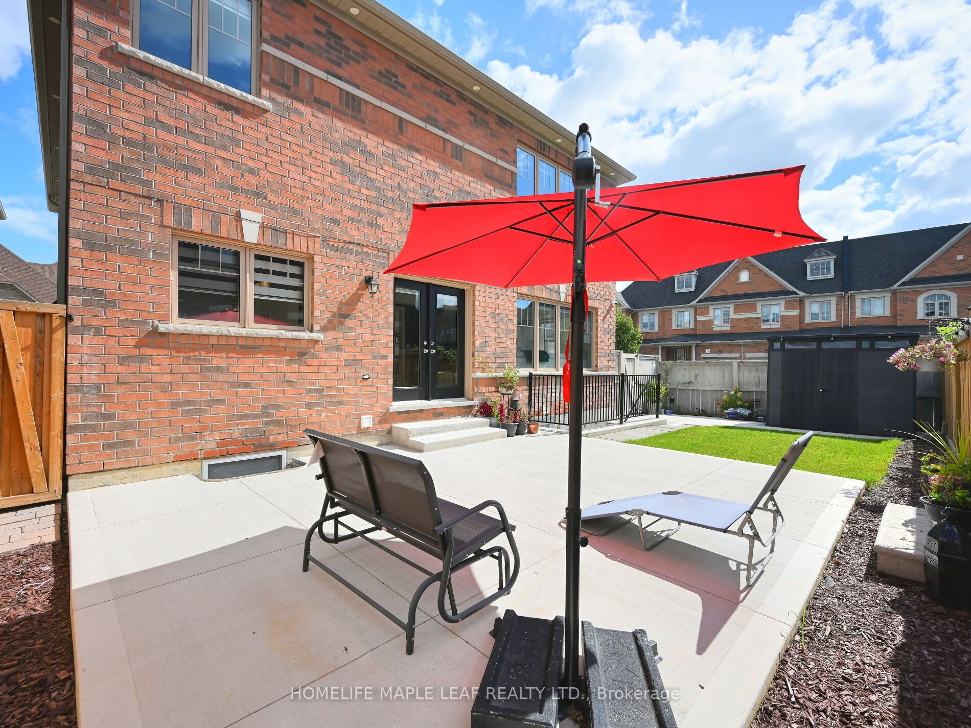 87 Agava St-Upper Level