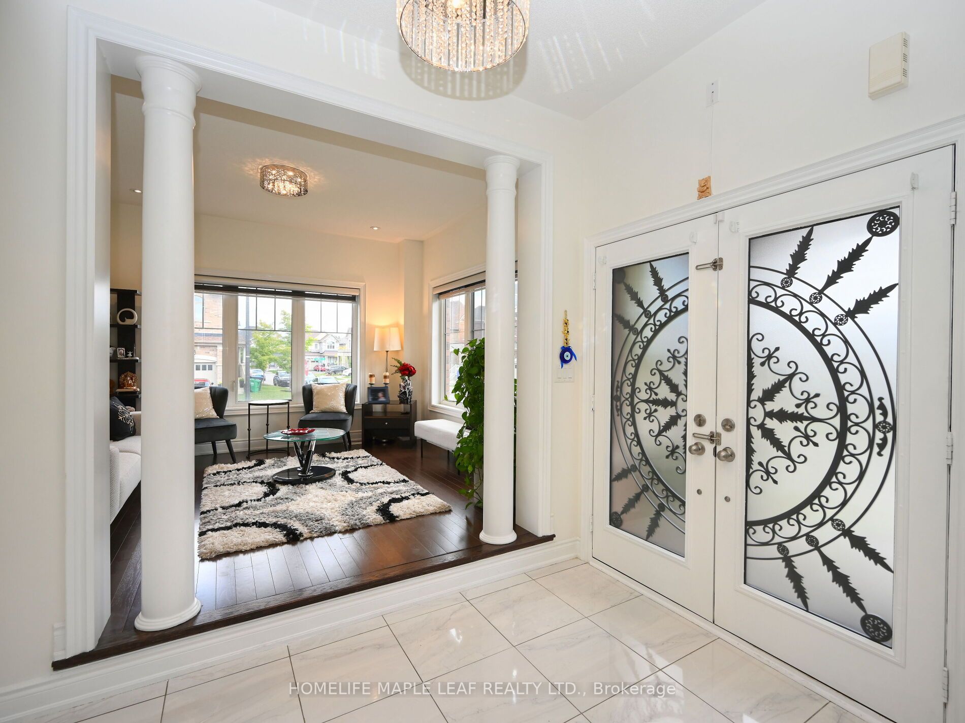 87 Agava St-Upper Level