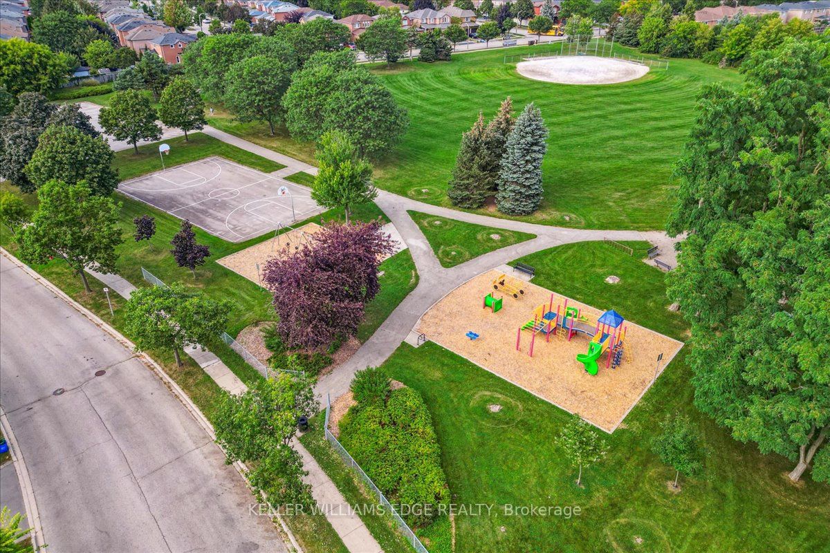 419 Melores Dr