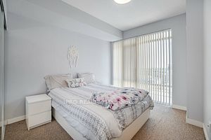 365 Prince Of Wales Drive, #906