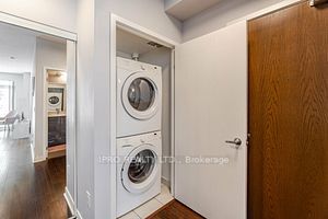 365 Prince Of Wales Drive, #906