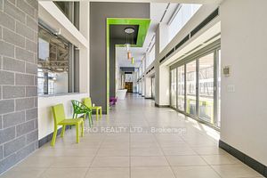 365 Prince Of Wales Drive, #906