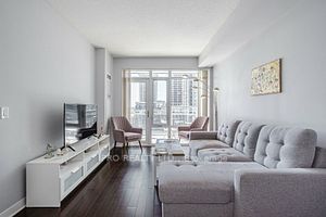 365 Prince Of Wales Drive, #906