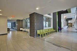 365 Prince Of Wales Drive, #906