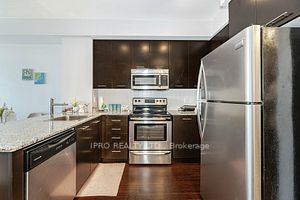365 Prince Of Wales Drive, #906
