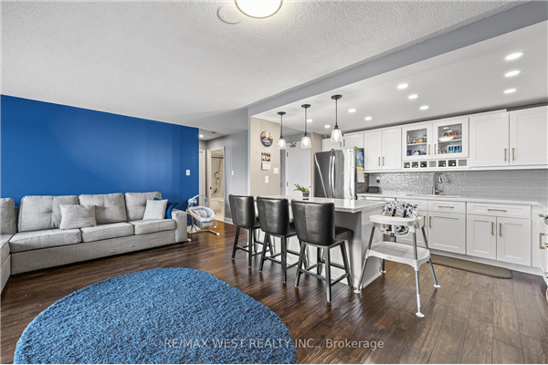 115 Hillcrest Ave, Mississauga