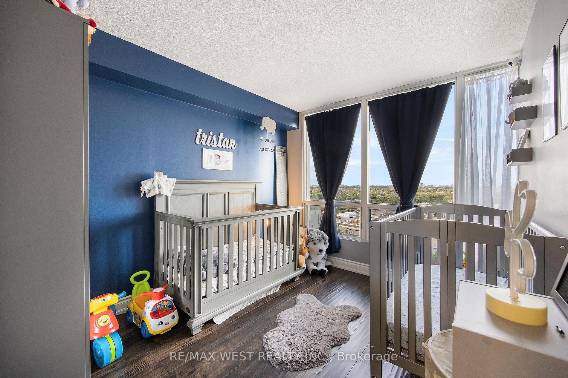 115 Hillcrest Avenue, #1702