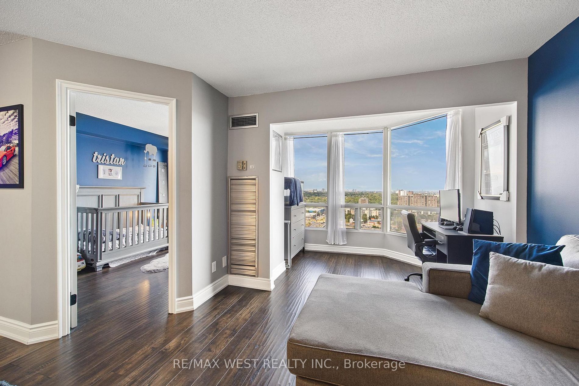 115 Hillcrest Avenue, #1702