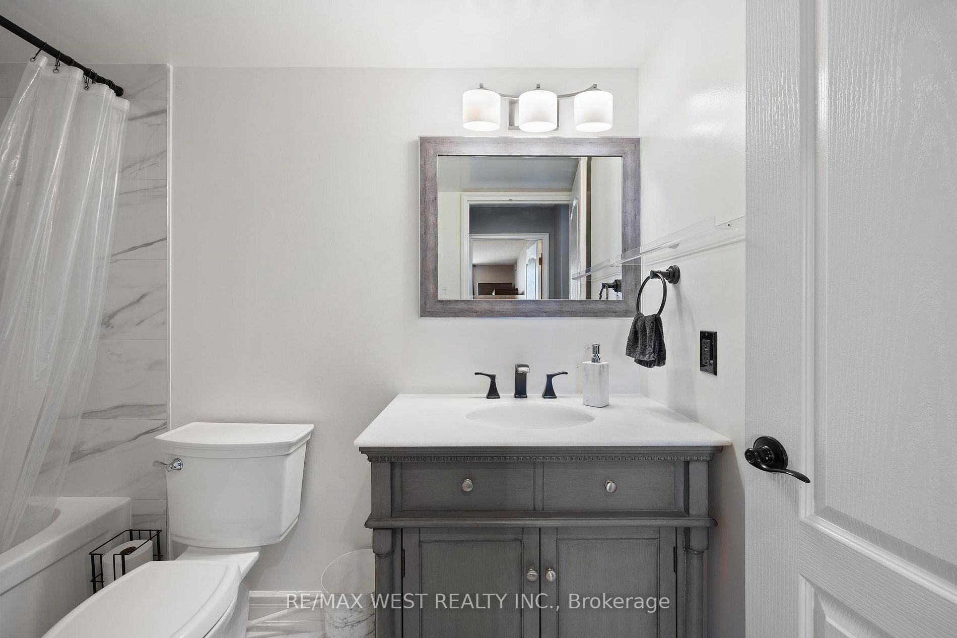 115 Hillcrest Avenue, #1702