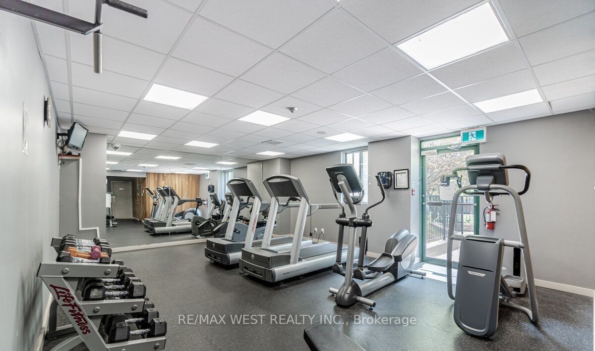 115 Hillcrest Avenue, #1702