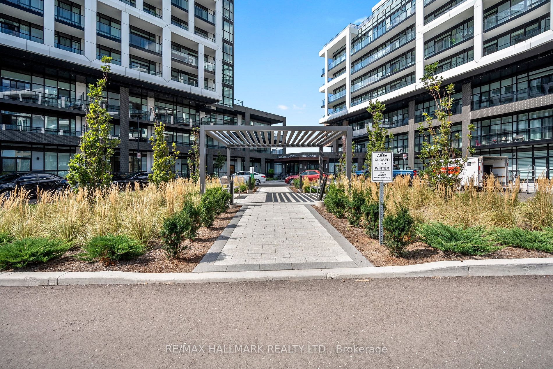 50 George Butchart Dr, #118