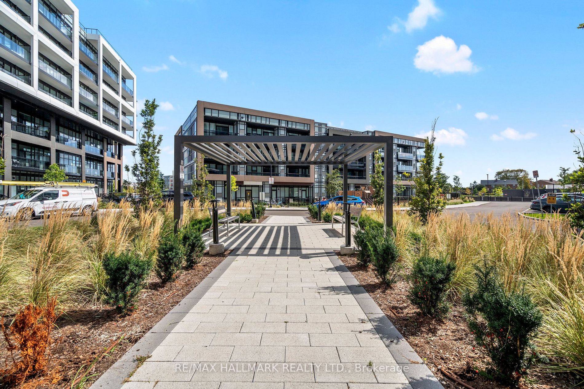 50 George Butchart Dr, #118