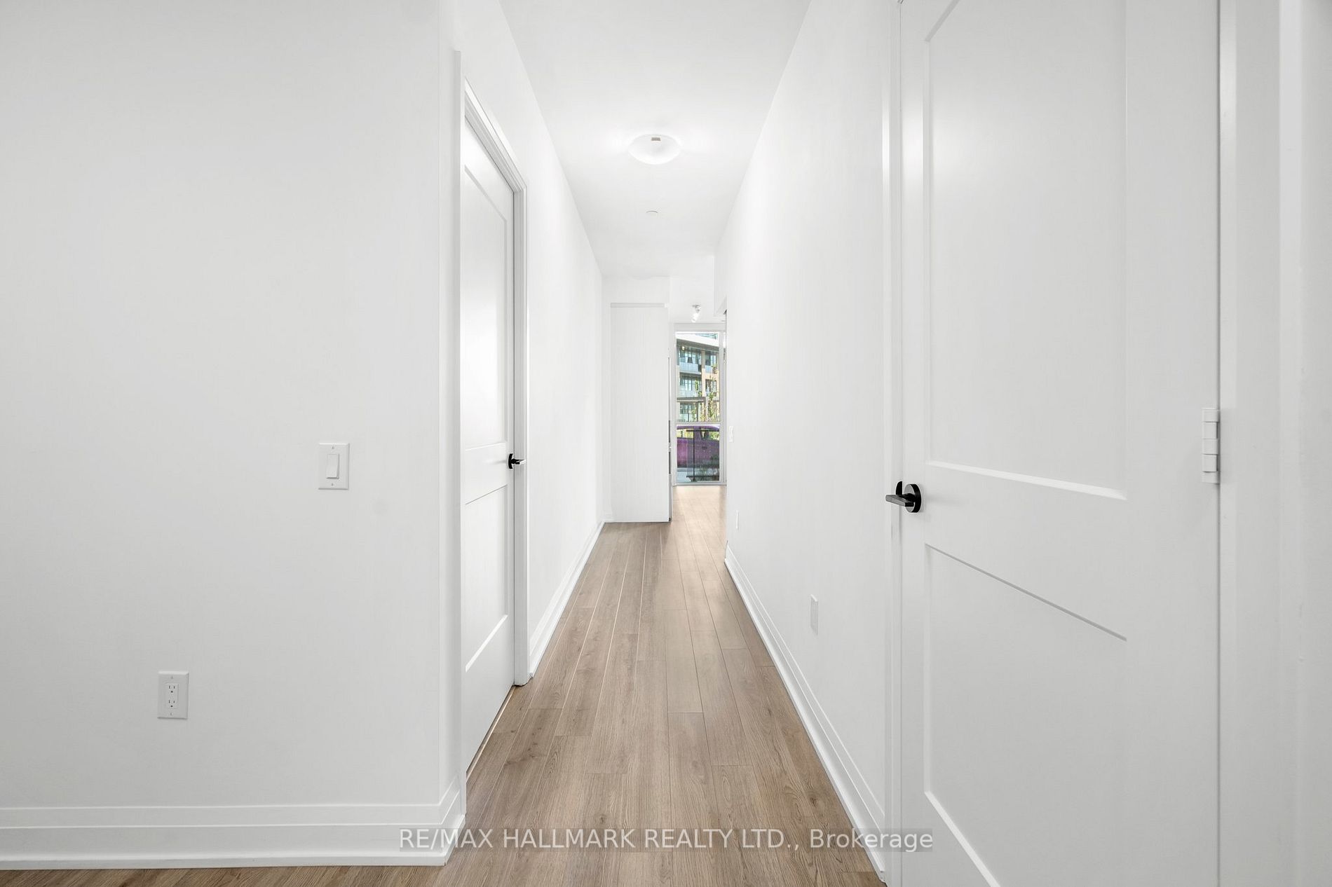 50 George Butchart Dr, #118