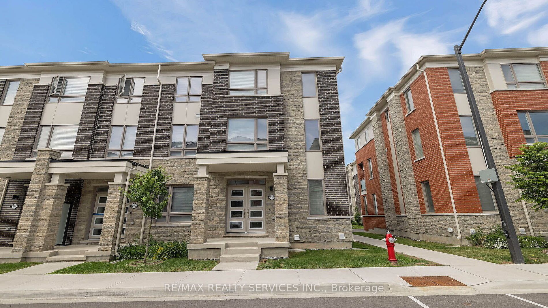 292 Lagerfeld Dr, #30