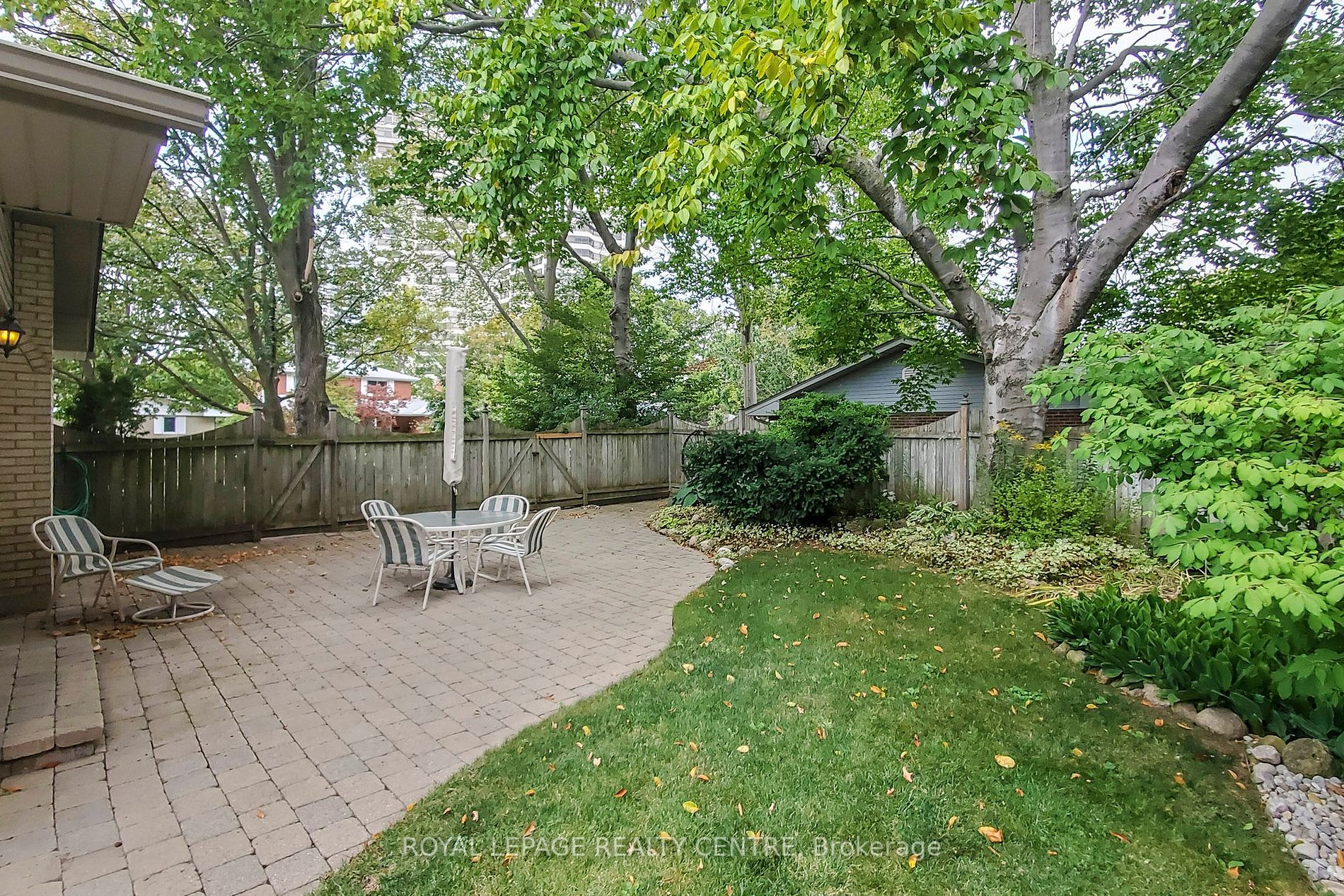 3376 GRASSFIRE Crescent
